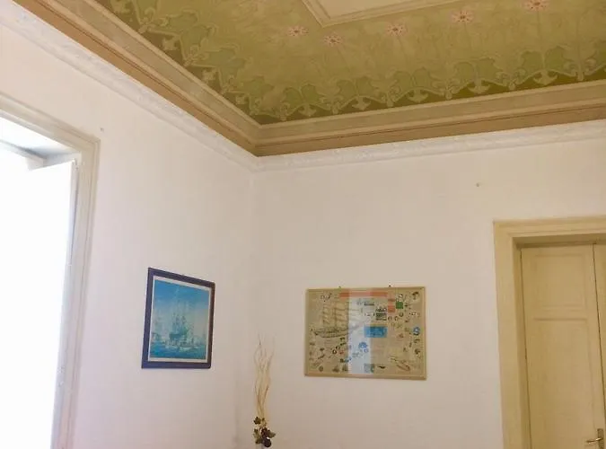 Deco Guest house